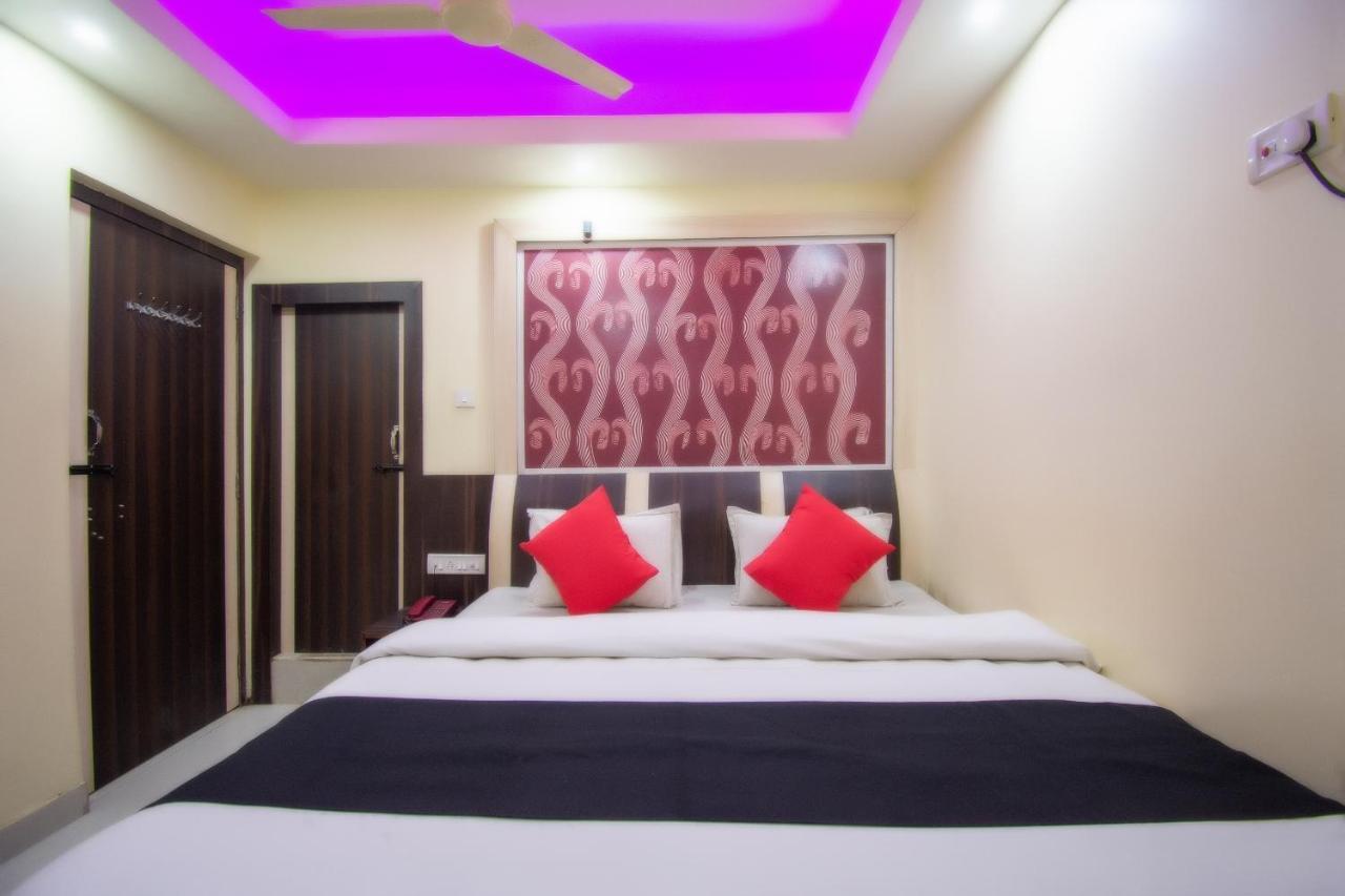 Capital O 67892 Hotel Sujata Tarapith Zewnętrze zdjęcie